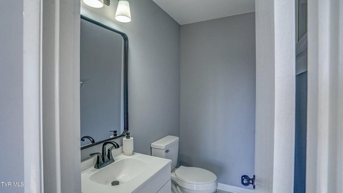 Photo #26: 545 Bays View Road