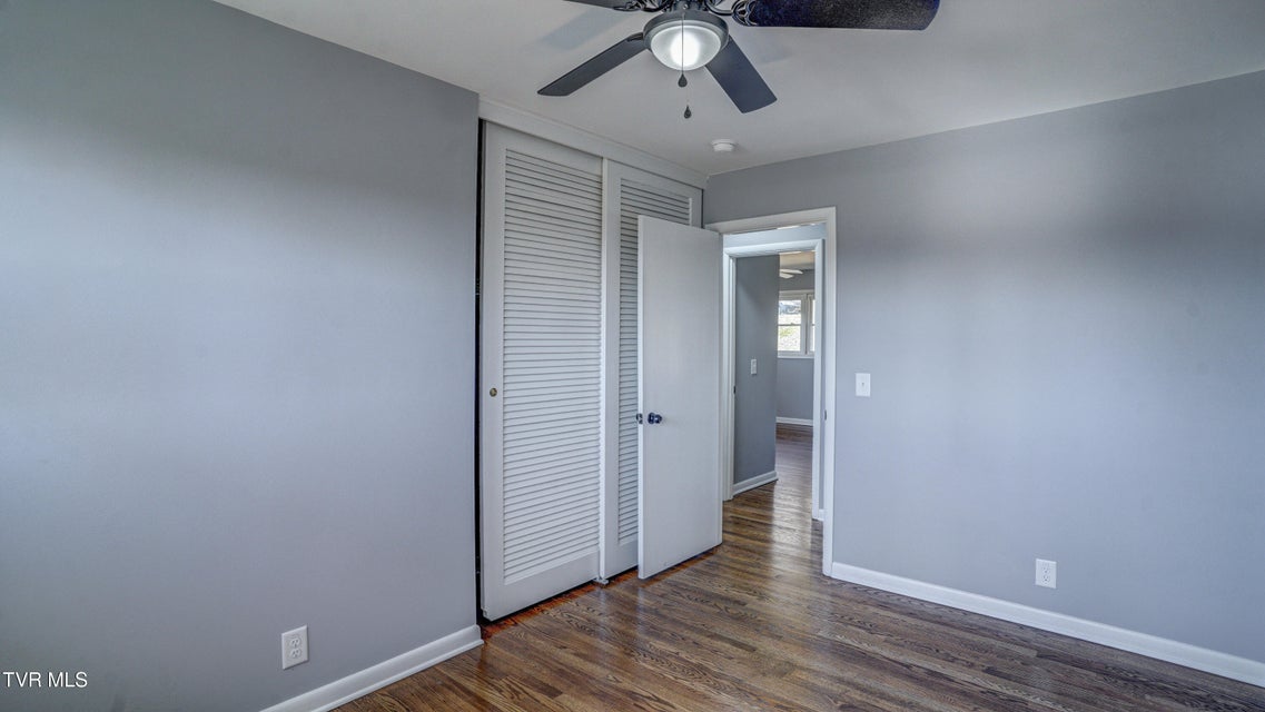 Photo #28: 545 Bays View Road