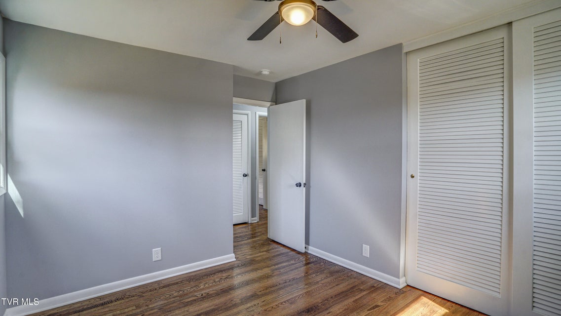 Photo #39: 545 Bays View Road