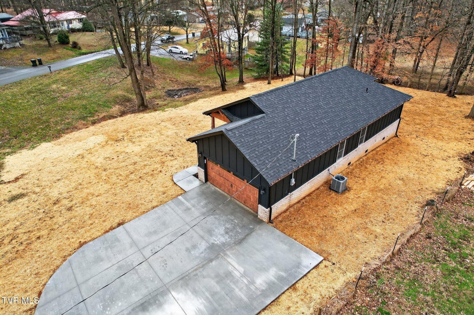 Photo #26: 178 Woodland Circle