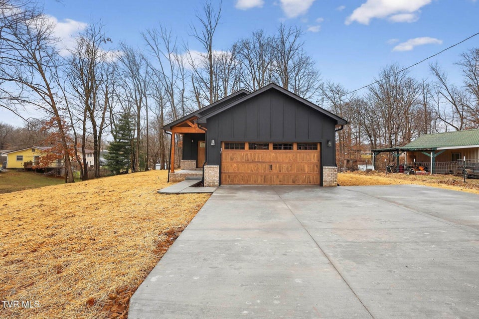 Photo #24: 178 Woodland Circle