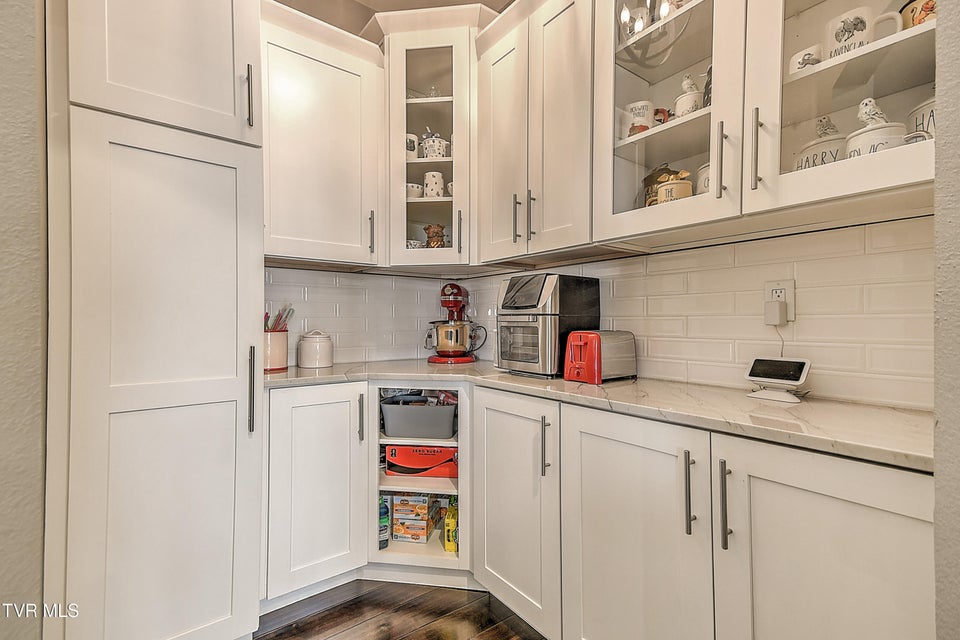 Photo #9: 306 Saddle Ridge Court