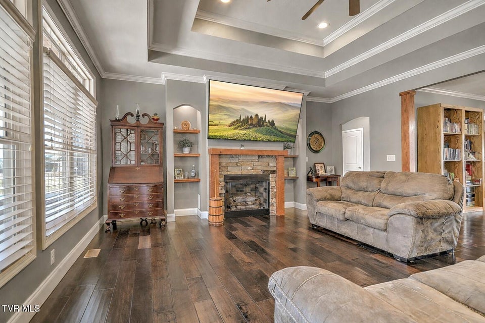 Photo #5: 306 Saddle Ridge Court