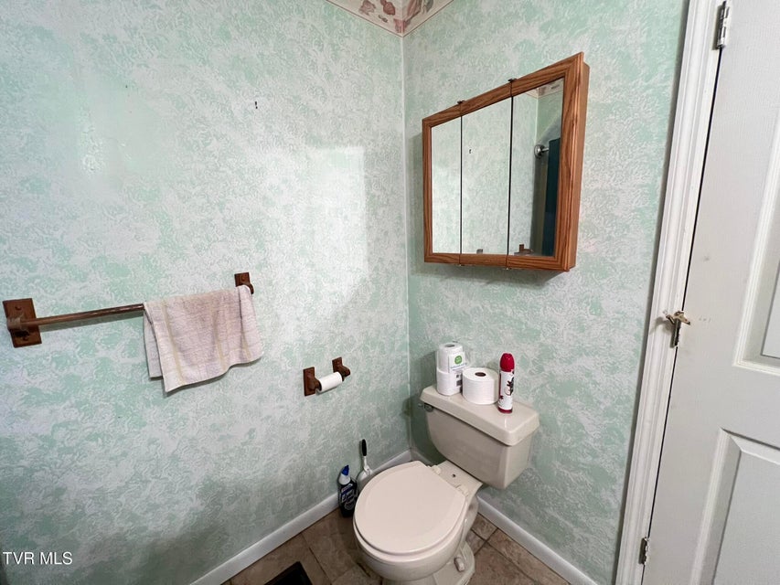 Photo #25: 207 Crest Drive