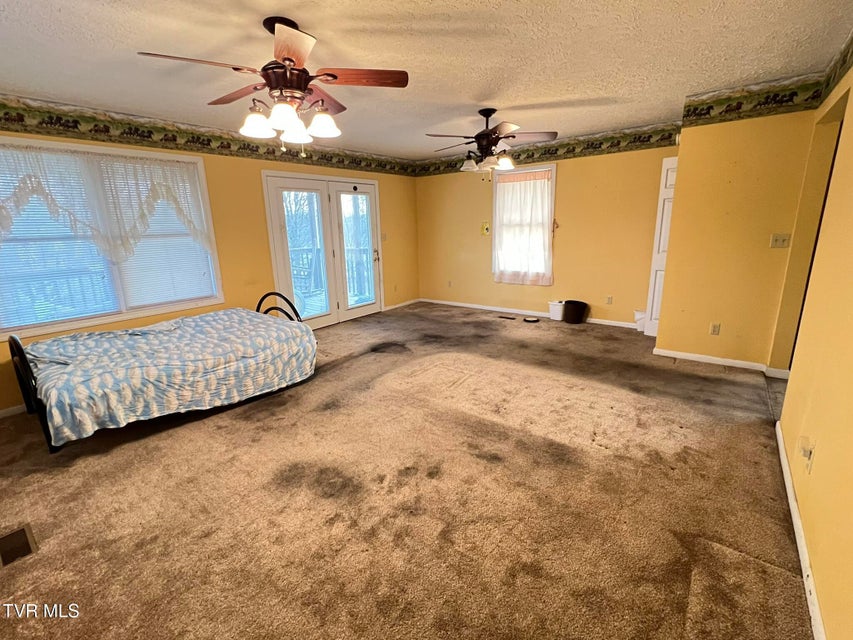 Photo #35: 207 Crest Drive