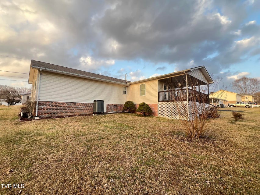 Photo #48: 207 Crest Drive