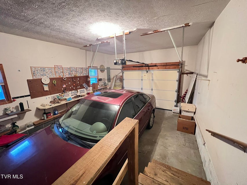 Photo #53: 207 Crest Drive