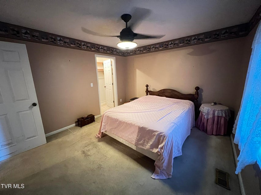 Photo #27: 207 Crest Drive