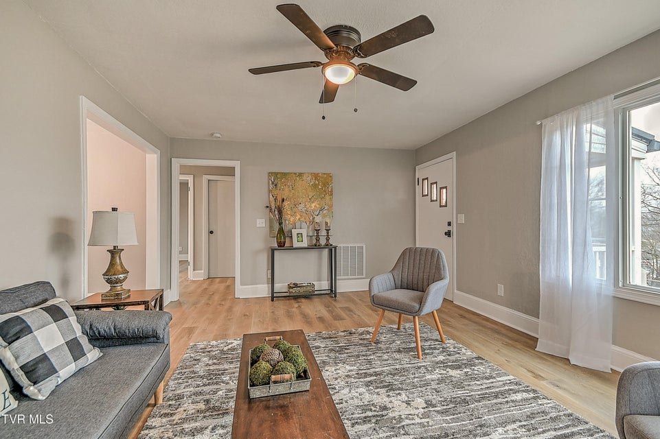 Photo #6: 206 Central 