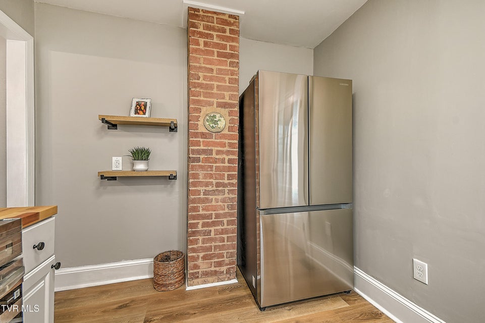 Photo #14: 206 Central 