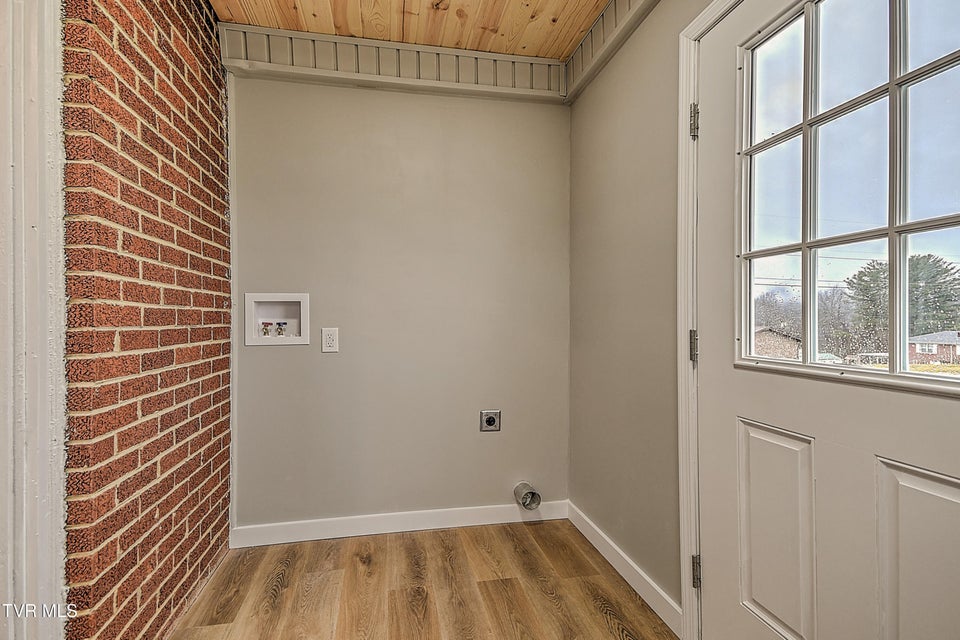 Photo #15: 206 Central 