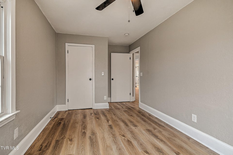 Photo #19: 206 Central 