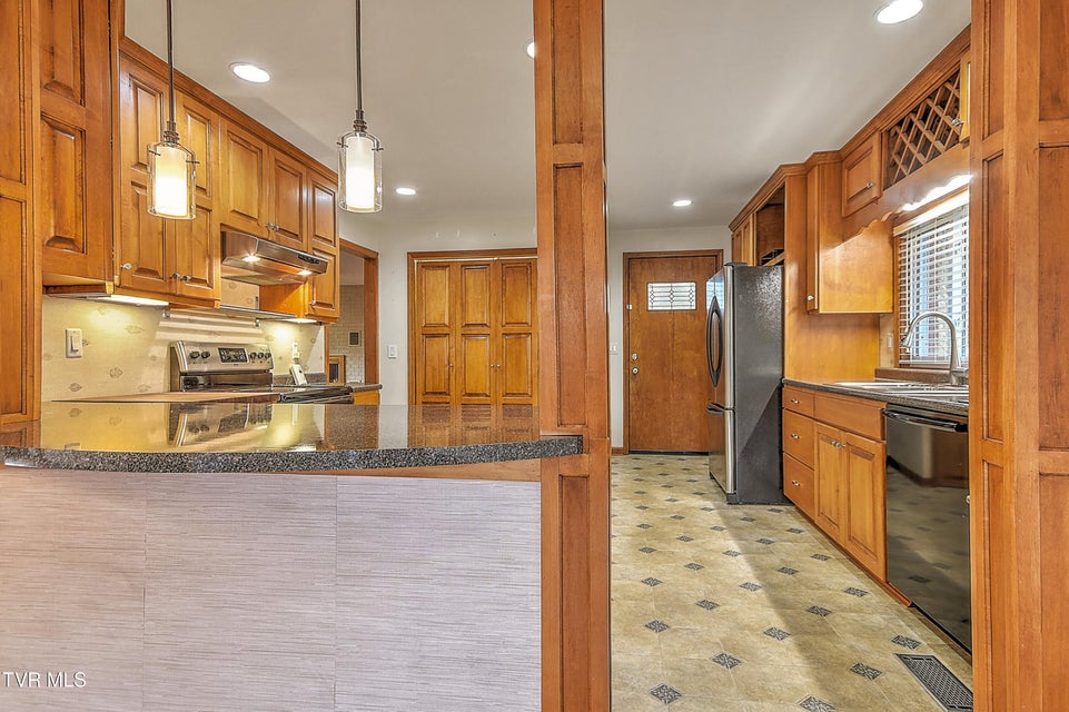 Photo #14: 1621 Belmeade Drive