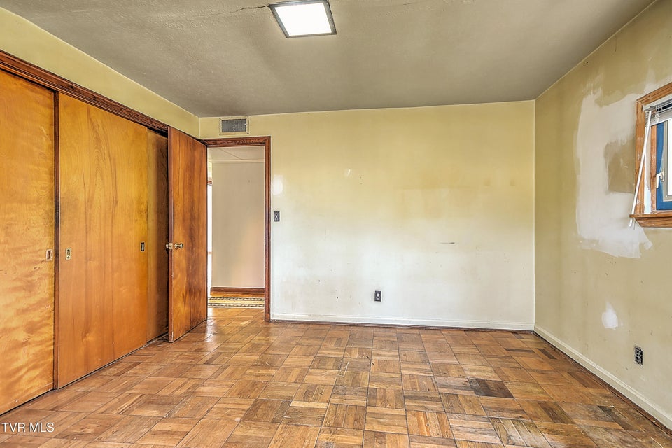 Photo #36: 1621 Belmeade Drive