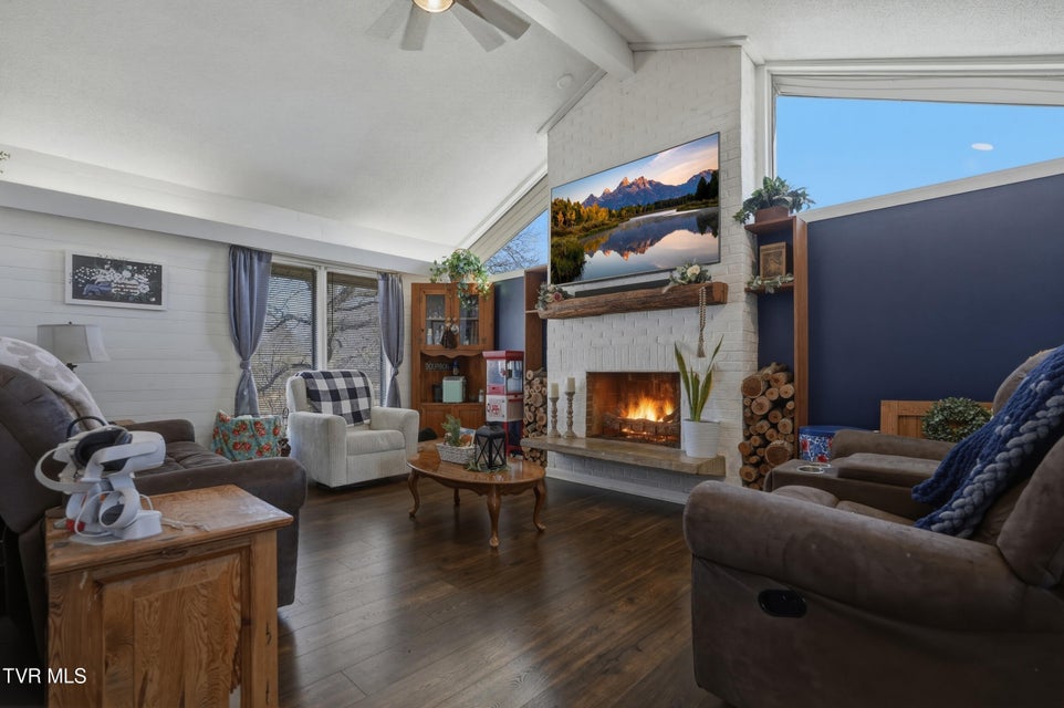 Photo #18: 312 Thistlewood Drive