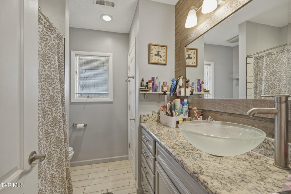 Photo #14: 312 Thistlewood Drive