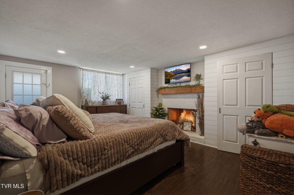 Photo #25: 312 Thistlewood Drive