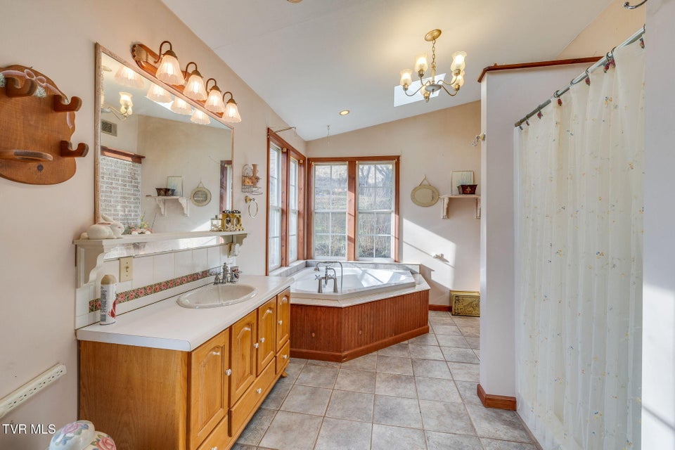 Photo #17: 220 Treadway Trail