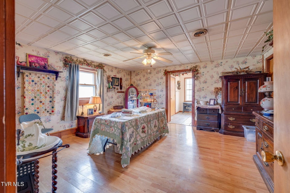 Photo #19: 220 Treadway Trail