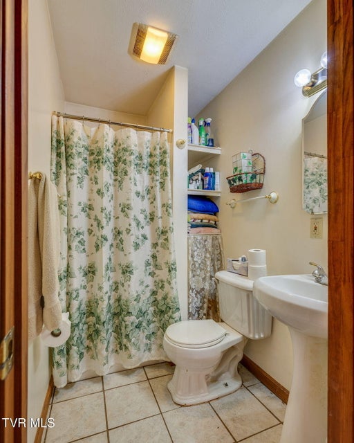 Photo #20: 220 Treadway Trail