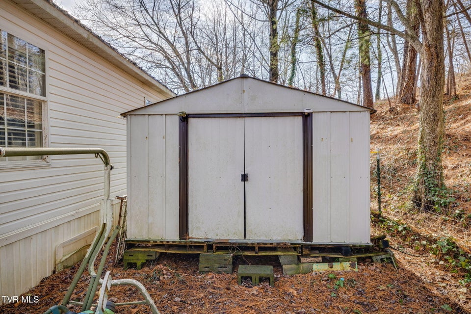 Photo #24: 220 Treadway Trail