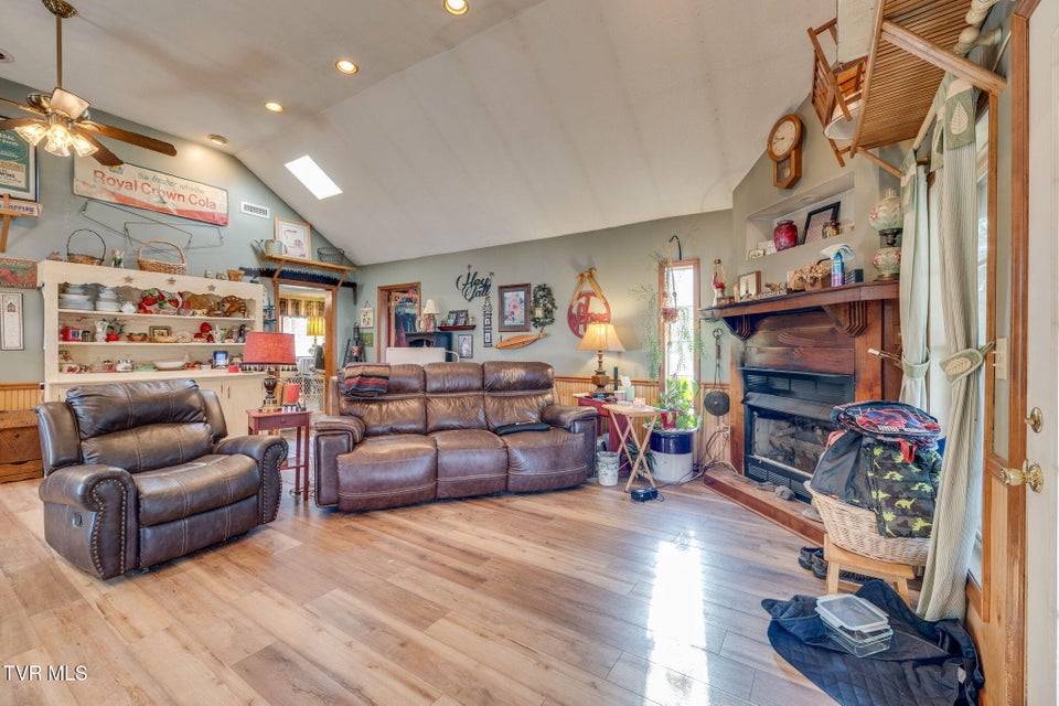 Photo #10: 220 Treadway Trail