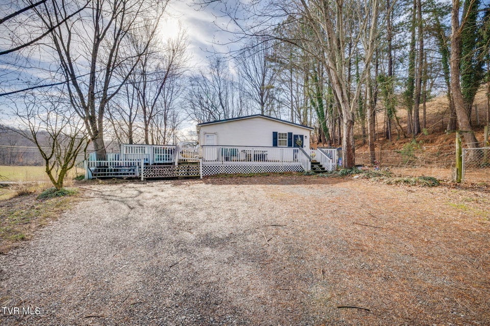 Photo #34: 220 Treadway Trail