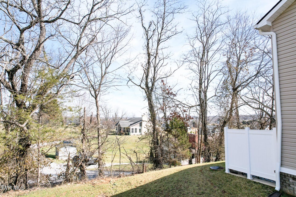 Photo #33: 319 Piper Glen 