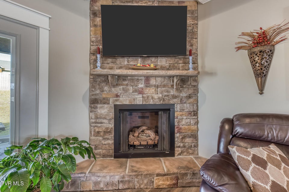 Photo #14: 1189 Cabot Cove