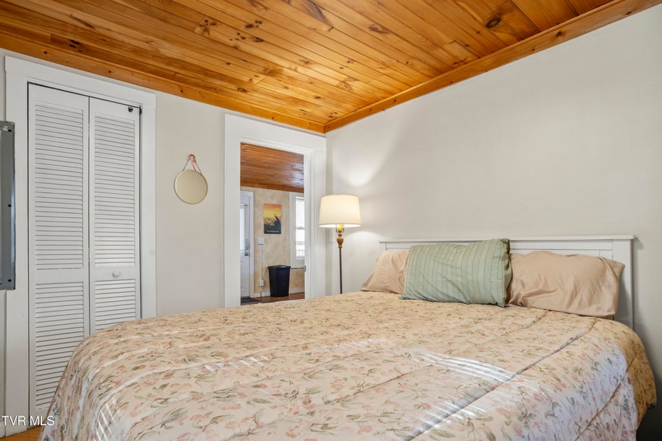 Photo #23: 338 Whistlestop Road