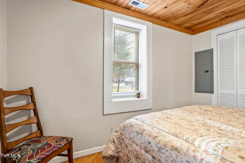 Photo #24: 338 Whistlestop Road