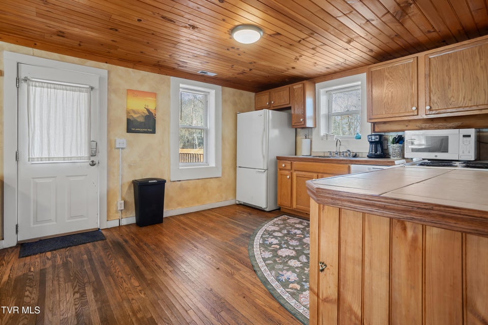 Photo #17: 338 Whistlestop Road