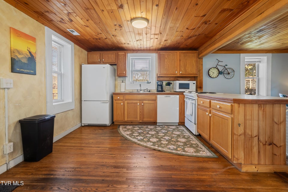 Photo #16: 338 Whistlestop Road