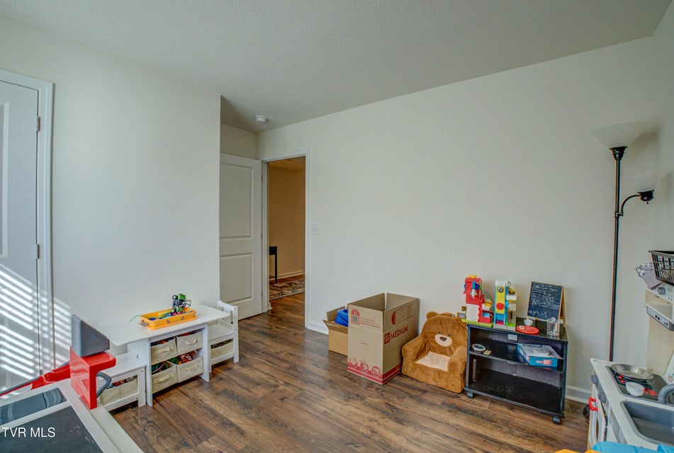 Photo #9: 1048 Persimmon Hollow