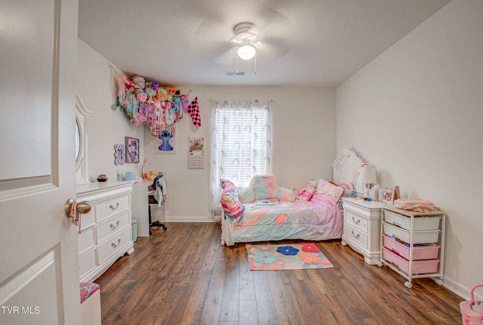 Photo #17: 1048 Persimmon Hollow