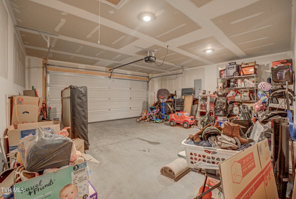 Photo #52: 1048 Persimmon Hollow