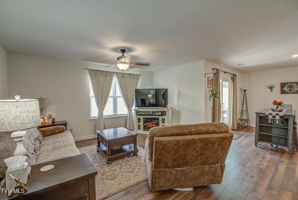 Photo #31: 1048 Persimmon Hollow