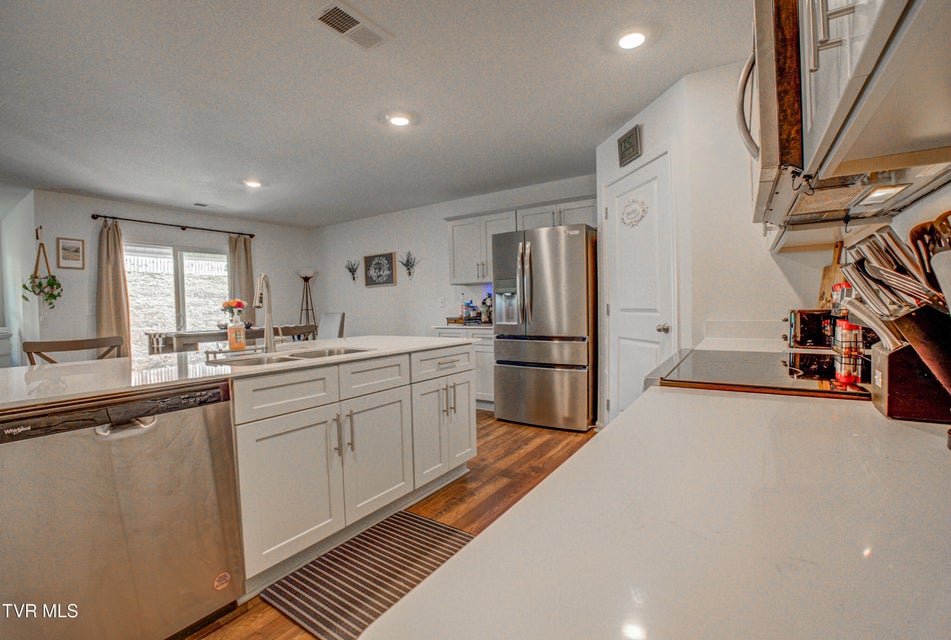 Photo #39: 1048 Persimmon Hollow