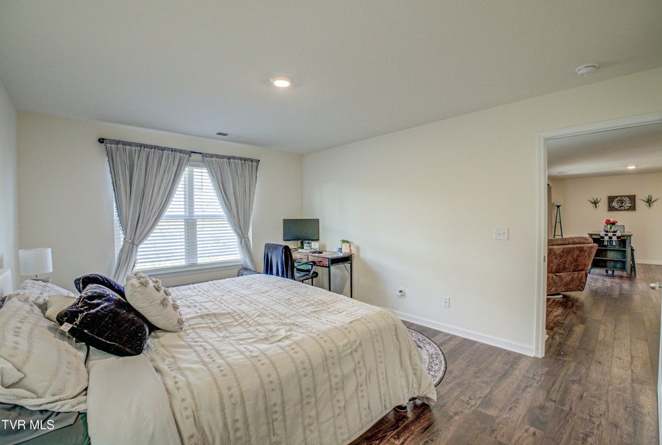 Photo #42: 1048 Persimmon Hollow