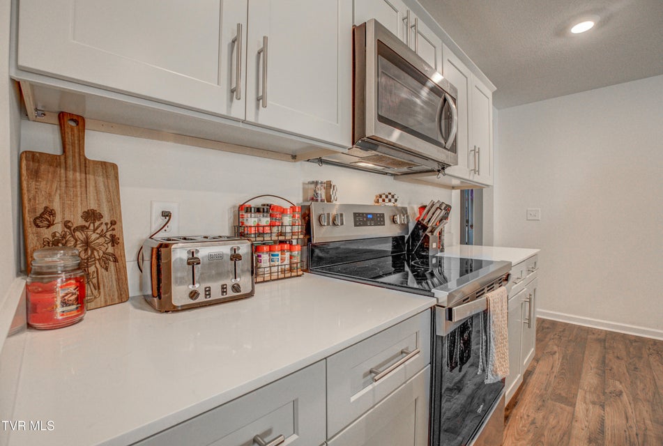 Photo #51: 1048 Persimmon Hollow