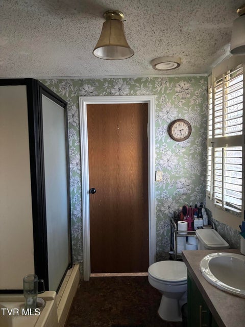 Photo #47: 220 Treadway Trail