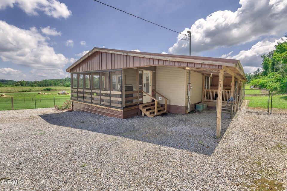 Photo #15: 647 & 645 Seaton Road 