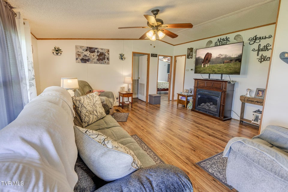 Photo #23: 647 & 645 Seaton Road 