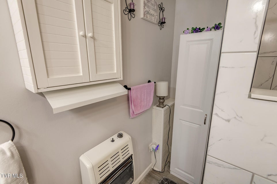 Photo #31: 647 & 645 Seaton Road 