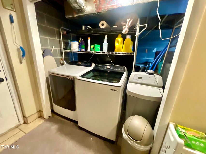 Photo #32: 188 Bryan Drive