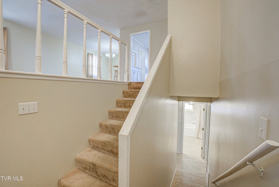 Photo #4: 1806 Dellwood Circle