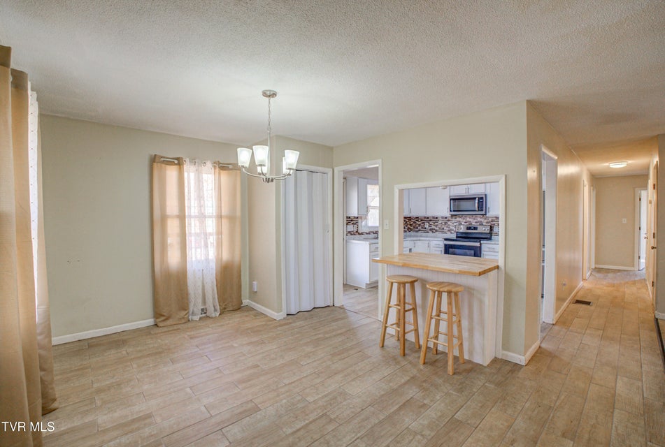 Photo #10: 1806 Dellwood Circle