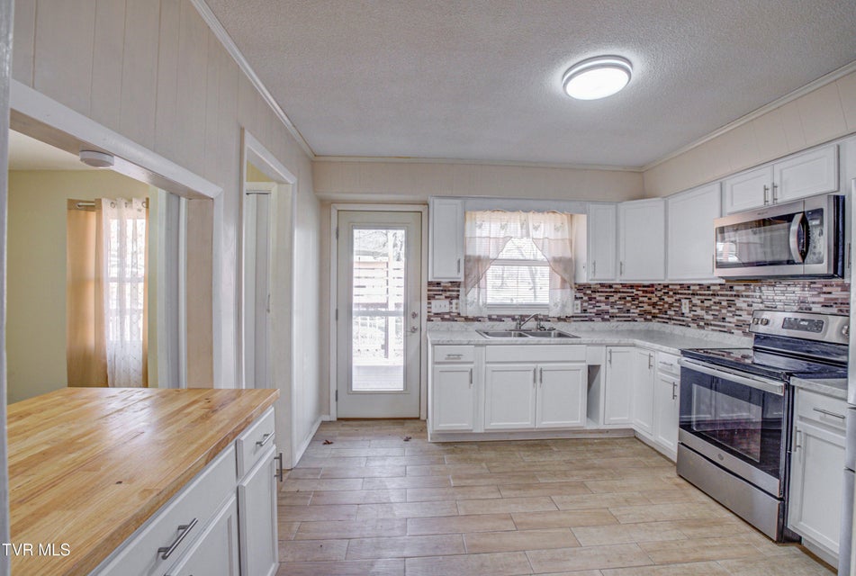 Photo #12: 1806 Dellwood Circle