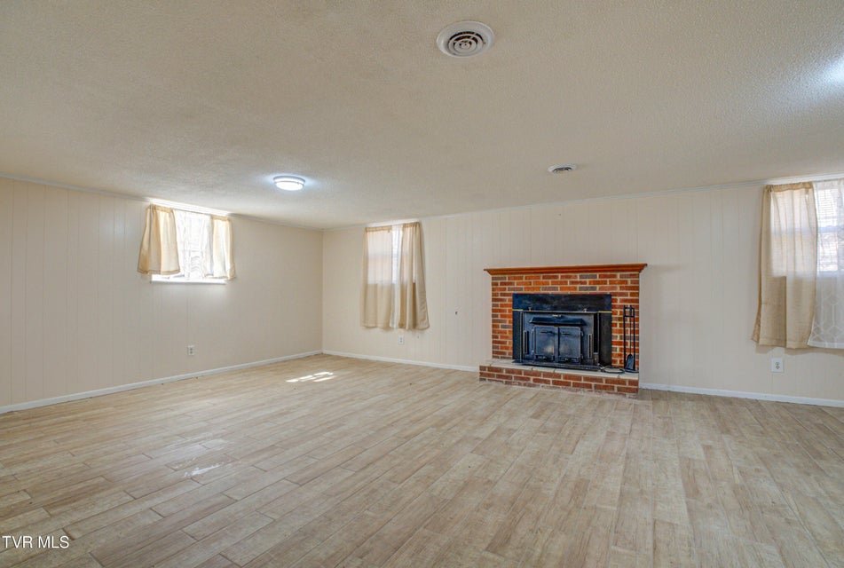 Photo #42: 1806 Dellwood Circle