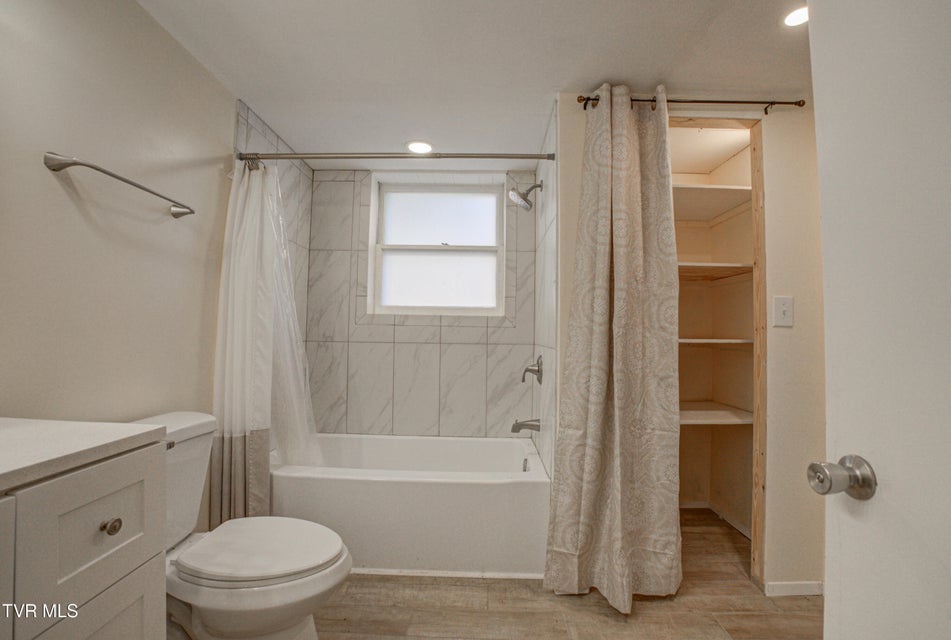 Photo #49: 1806 Dellwood Circle